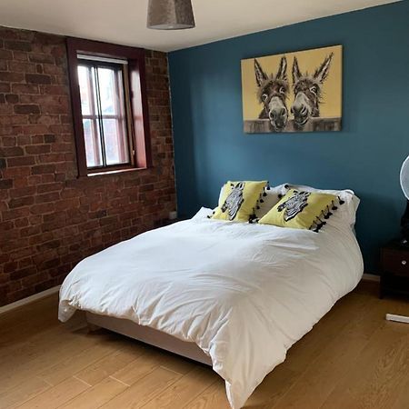 2 Bed Duplex Penthouse Apartment By Mathew Street Sleeps 6 Liverpool Esterno foto